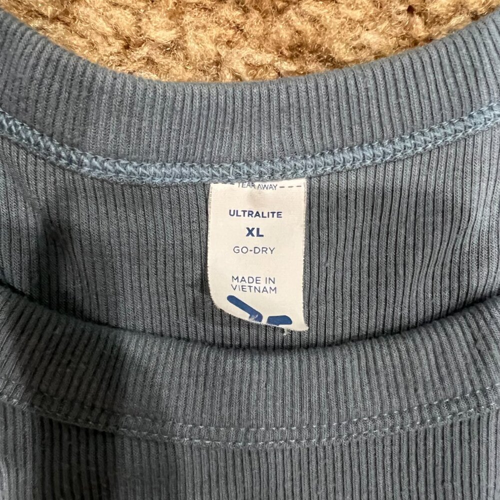 UltraLite Rib-Knit Performance Tank - Picture 3 of 3